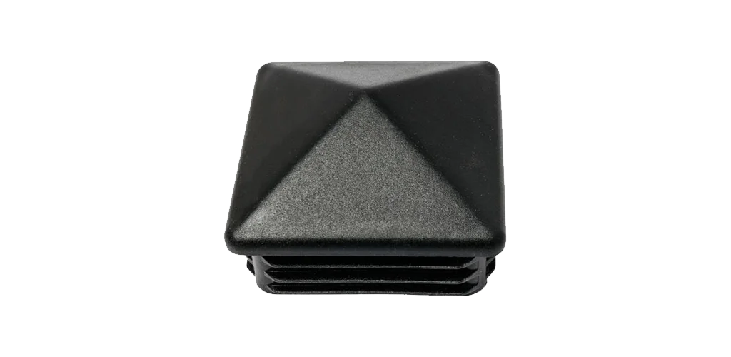 zagluska-dlia-trubi-profilnoyi-piramida-100x100-mm (1)